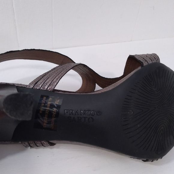 Franko Sarto 4" Ankle Strap Heels. Size 7M - Picture 5 of 12